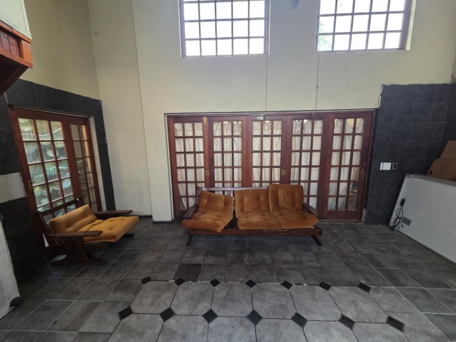 13 Bedroom Property for Sale in Brandwag Free State